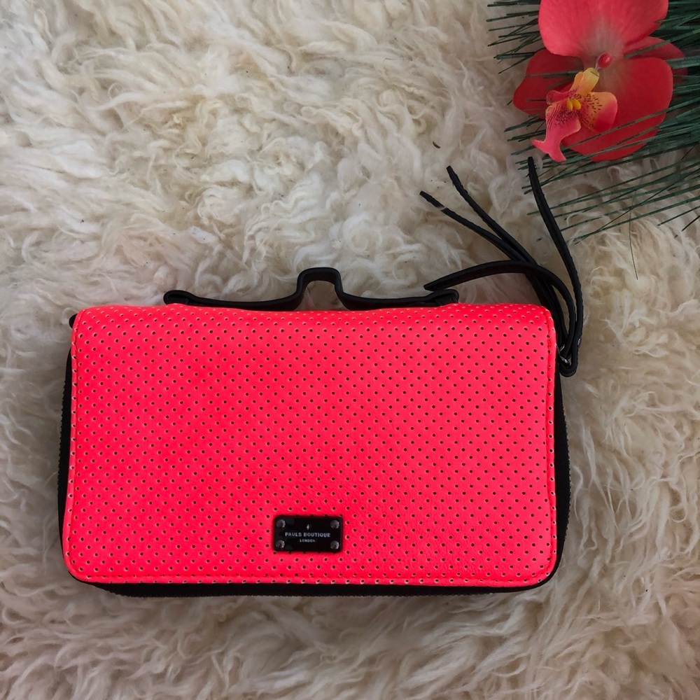 Paul’s boutique wallet bag
